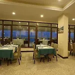 Otel Mora 3*