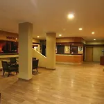 Otel Mora 3*