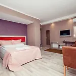 Mora Otel 3*