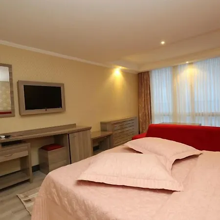 Hotel Mora 3*