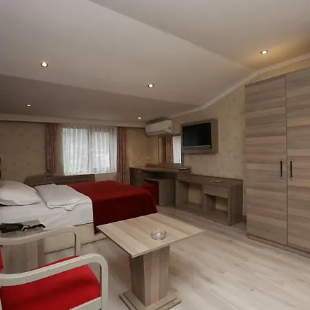 Hotel Mora