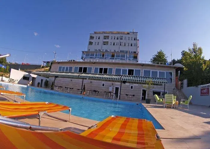 Mora 3* Τραμπζόν