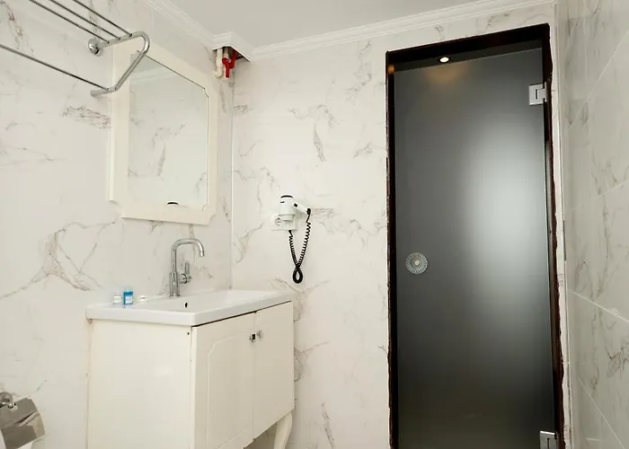 Mora 3* Τραμπζόν