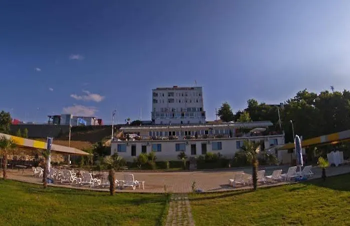 Mora Ξενοδοχείο 3*